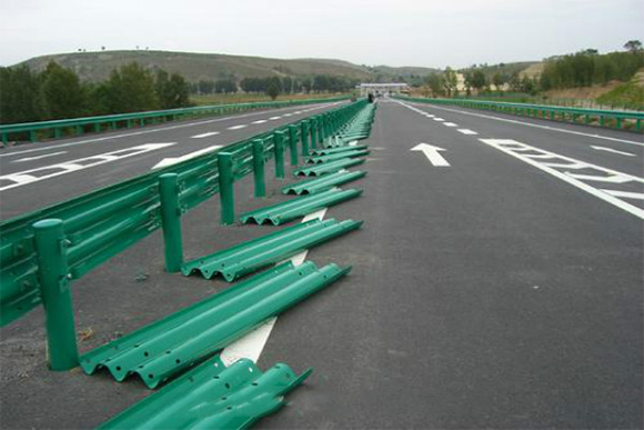 吉安波形护栏的维护与管理确保道路安全的关键步骤